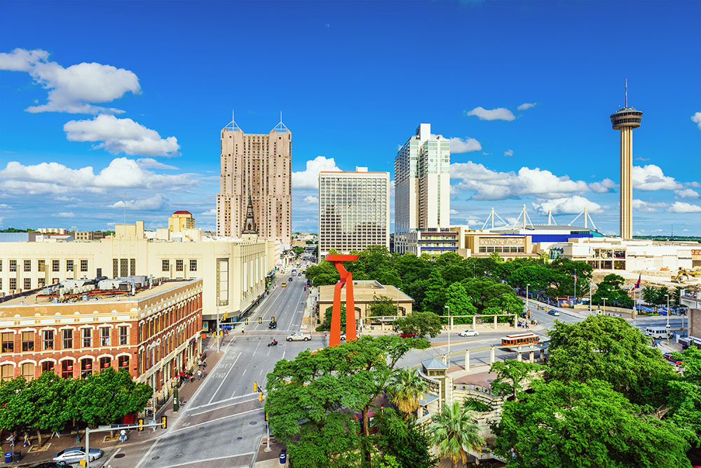 Photograph of downtown San Antonio, Texas
